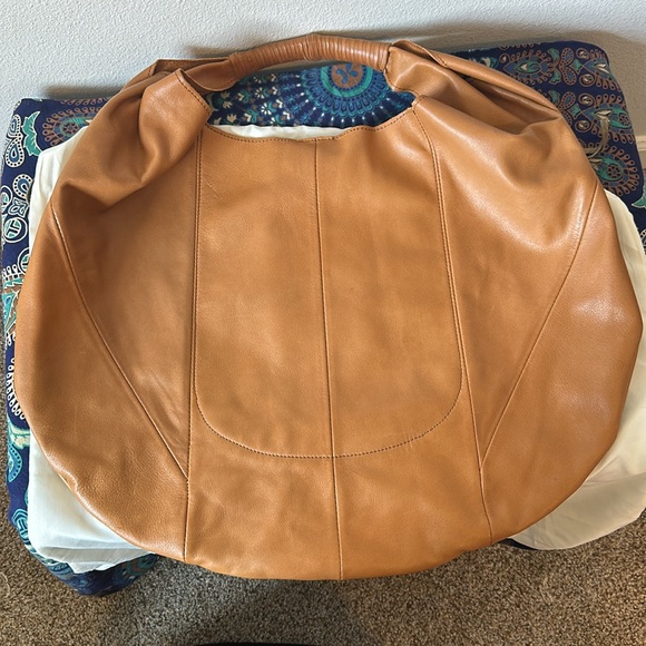 Hobo vachetta leather tote - Picture 8 of 8